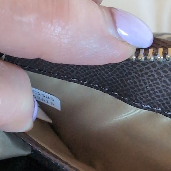 Coach 🤎 Brown Classic Signature Double Zip Around Wallet NWOT - Picture 13 of 14